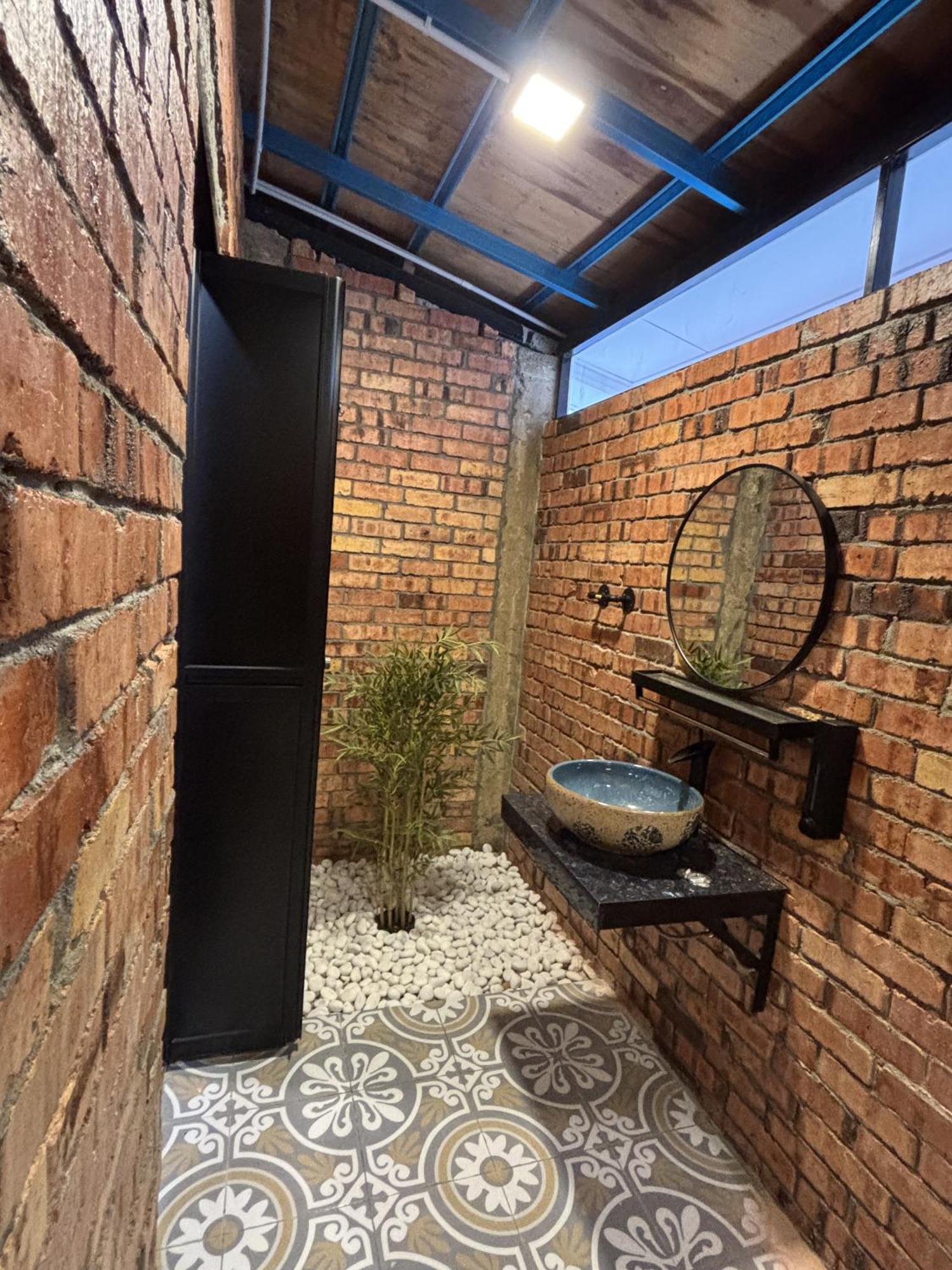 Hotel Tamu Eco Lenggeng Exterior foto